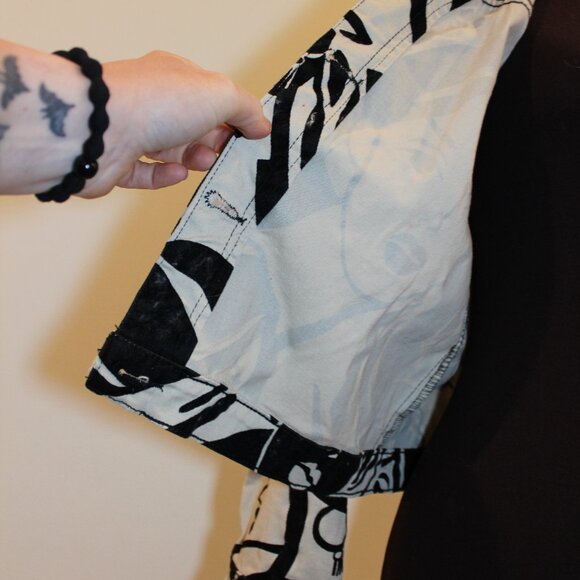 Graphic Print Vintage 90s Denim Jacket - Picture 9 of 10